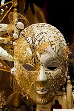 #实物参考#一些威尼斯面具，画一些神秘人物的时候是可以用用的哦@北坤人素材