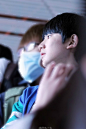 20140502北京签售,首都机场到达。#tfboys# #王源# 。哎哟。。。TAT不晓得用什么形容词！！（可二改禁商用！禁去LOGO~）