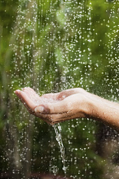 行悠采集到雨的节奏