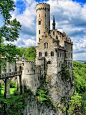 利希滕斯坦城堡，原来的灰姑娘城堡。