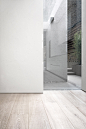 SAVERNAKE ROAD Flat by Alexander Martin Architects -  谷德设计网 : gooood是中国最受欢迎与最有影响力的高品质建筑景观设计门户与行业平台。高品质门户传播世界建筑、景观、设计与创意； 行业平台提供行业品牌战略提升服务，企业招聘服务，企业项目对接服务，建材信息与品牌服务等业务。