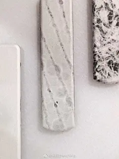 抵达东京的第一站，立刻赶去参观一个很小但却品质极高的CMF展，因为是展览的最后一天的最后两个小时了。当递上名片时，主办方说：＂oh，YANG DESlGN，I know，l know … ＂开心！一段美好旅程就此开始… @日本设计小站 @日本国驻华大使馆 ​​​​