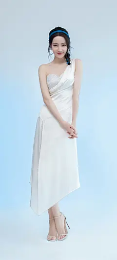 小清新白色裙子美女迪丽热巴手机壁纸