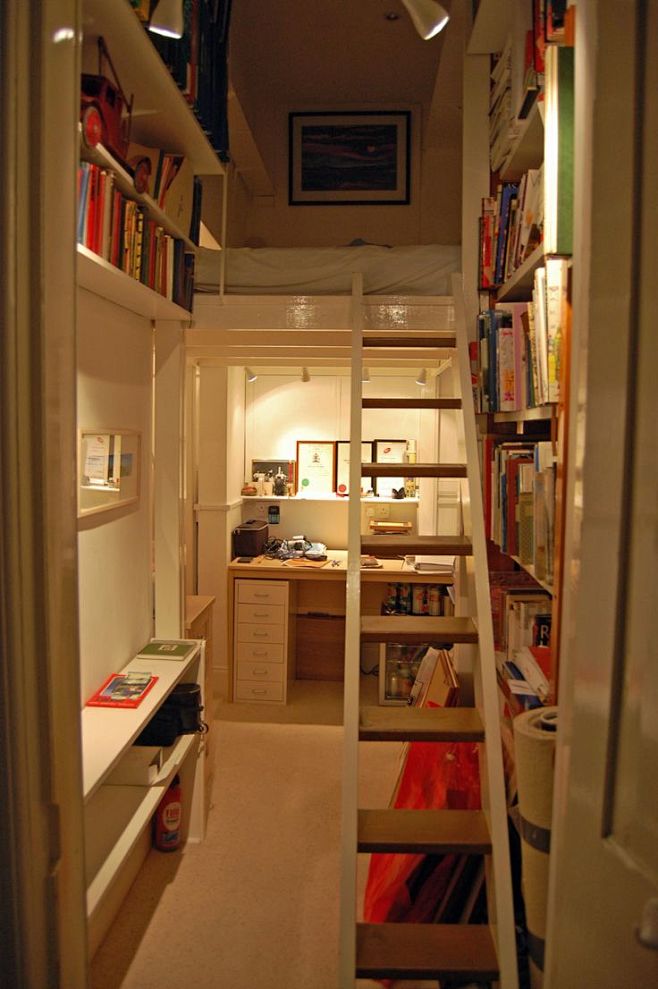大书架，小卧室