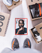 Yeezy  侃爷把「人手一双 Yeezy」变成现实，你知道用了几年吗？