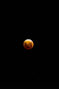 heaven-ly-mind:

The Blood Moon and his mates by Andrew Caldwell on 500px
