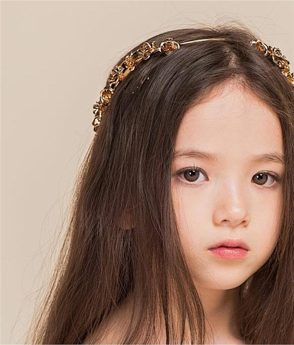 "Sốt" với vẻ đẹp thi...