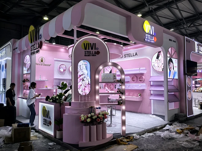 上海美妆展搭建结束 - 小红书-花瓣网