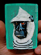 普通叶猴的肖像N6在打牌。 原始丙烯画。 2012年