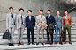 【图】2014秋冬首尔时装周秀场外街拍之型男篇(上)：“A货”西装男多到咋舌，个性男和“外援”绅士赶来救场！_型男街拍_海报时尚网