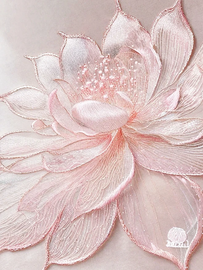 苏绣，爱莲说，予独爱莲之出淤泥而不染，濯...