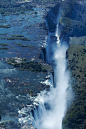 Beauty of Victoria Falls 美丽的维多利亚瀑布
