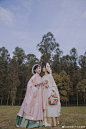 我也是拥有汉洋折衷的人了
摄影后期：@绝汩之九川
出境：@双双是个小太阳呀 @虫虫chongchong-1
服装：@花下有期汉服工作室