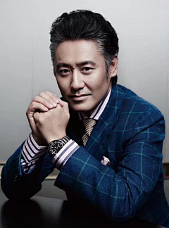 捕色弄影采集到个人形象照
