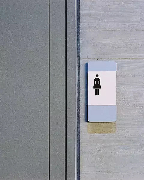 【设计灵感】男女厕所标识的一万种设计方式