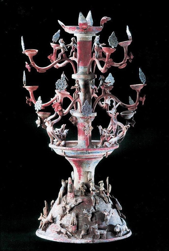东汉陶质彩绘百花灯，1972年出土于洛阳...