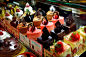 [BON NUVEL糕点] 区域：狎鸥亭·清渊洞主要菜单：面包，蛋糕韩国高级店聚集的狎鸥亭区域，有一家集悦目与赏心一体的韩国糕点店。此次介绍的BON NUVEL糕点店是韩国明星喜爱的店面。