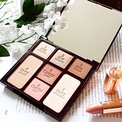 YCecMYzX采集到Charlotte Tilbury