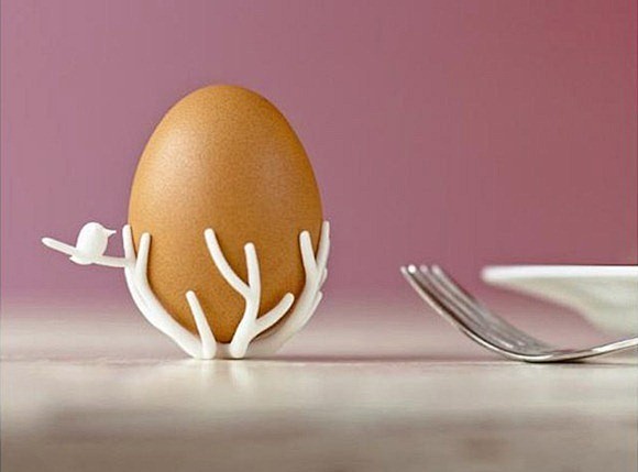[鸟巢蛋托] 鸟巢蛋托，早餐时，将鸡蛋放...