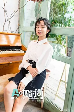 #A咖时尚# 分隔两地不能见面如何过七夕？新版@电视剧流星花园 中的西门小优今天就来为你亲身示范异地情侣该如何过一个甜蜜的情人节~关注@腾讯A咖时尚 获取今日份狗粮L异地恋也能撒狗粮 小优&amp;西门示范七夕隔空示爱 ​​​​