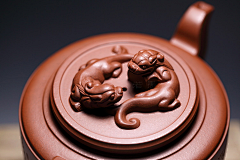 爱睡得小胖采集到{东方系列}实拍中国古代茶壶(青玉壶,紫砂壶等等)