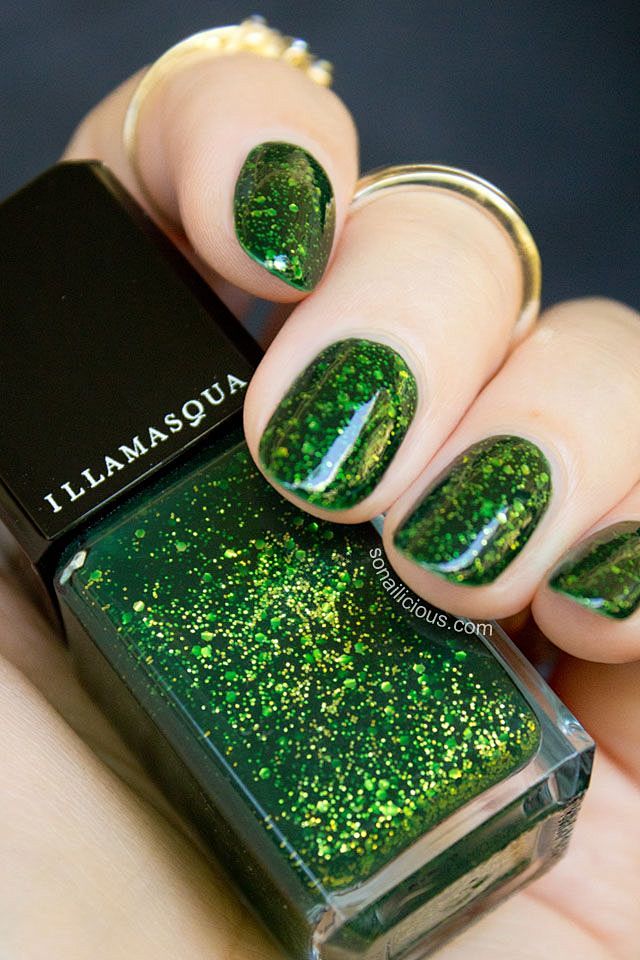 Stunning green nail ...