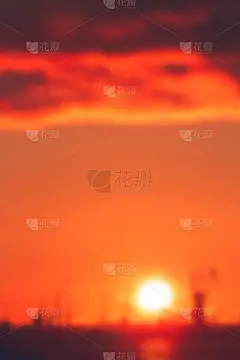 金色的夕阳模糊的影像