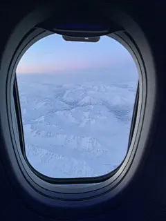 飞机窗外风景图片