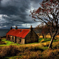 Ancient House, Isle of Skye, Scotland
photo via joann