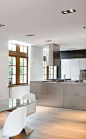 Trimless fixtures recessed in the kitchen ceiling | Minigrid In Trimless