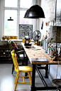 Yellow House - industrial - home office - brisbane - ReNew Design