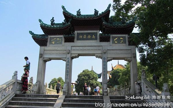 千古名楼 岳阳楼: 中国古代建筑中的瑰宝...