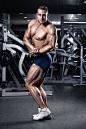  欧美肌肉男人体艺术图片 