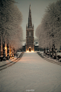 Hillsborough Parish Church at Night 雪，迷茫，滿塵沙

