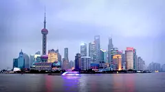 上海天际线从黄昏到夜晚