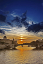 塞纳河的日落 巴黎