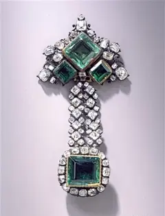 The Green Vault，位于德累斯顿城堡，被誉为欧洲的珠宝箱，集结了18世纪欧洲顶级匠人的艺术成果，是德累斯顿的历史与文化名片。