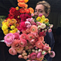 This Instagram Proves That A Florists’ Job Is The Best Thing Ever : This Floret Flowers Market Instagram feed shows heaven on Earth. Trucks full of flowers, buckets of daffodils and arms full of peonies seems like a fantasy, but for Erin Benzakein, the ow