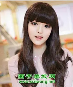 适合巴掌脸女生发型图片