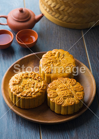 中国的月饼年年秋天的节日食品。中国一词#...