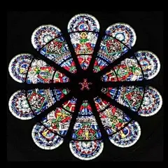 绘画素材｜哥特式建筑窗户分享_几张 : 黑焰小编每日十张素材分享 因为玫瑰窗太美了，十张不够，一定要多发几张！ 黑焰 超级多的影视概念设计原画插画绘画教程…