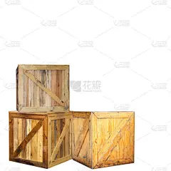 白色底座上的木盒