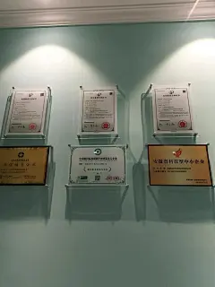 透明亚克力海报框展板有机玻璃定制广告挂墙上画框广告框UV打印-淘宝网