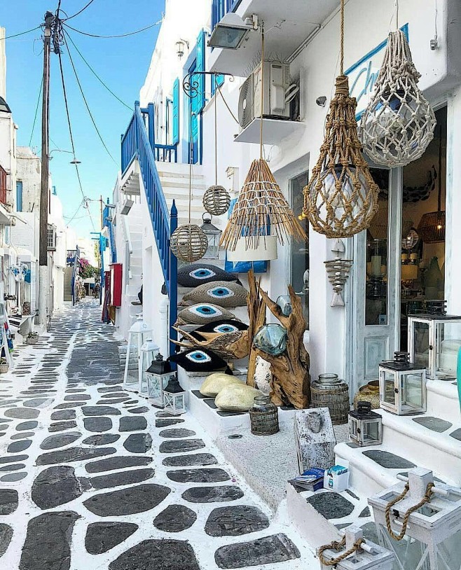 Living Destinations ...