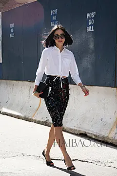 【图】“女魔头”中的新势力！《Lucky》杂志首位华裔主编Eva Chen街拍合辑：不俗品味+自信笑容，你是否看好？_第10页_时尚编辑_海报时尚网