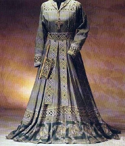 服装medievalmensandwomenscostumesfromthe1300s1400s中世纪拜占庭