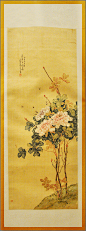 居巢(1811~1889(也有说1865)，中国清代画家。字梅生，号梅巢。今夕庵主。祖籍江苏宝应，其先世任官岭南，遂定居广东番禺隔山乡(今广东省广州市海珠区)。自幼喜爱诗文书画，曾任广西按察使居巢《荔枝》张敬修幕僚，在广西期间曾受宋光宝等人影响，所作花鸟注重写生，回粤后与其弟居廉一同对景写生，作品多写蔬果野花，轻描淡写，澹逸清华，开岭南画派之先河。 《中国历代书画家集》 苏文 编绘所作尤得江山之助。山水、花卉、鸟禽，皆雅秀，草虫尤精。书法规模恽寿平，工诗词，有昔邪室诗、烟语词、今夕盦读画绝句及题画诗。卒年