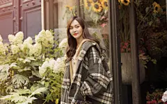 唐嫣户外优雅唯美写真桌面壁纸