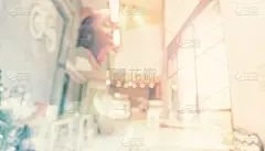 抽象模糊聚焦珠宝店散景背景。洁净商业广场的生活理念为夏季产品广告壁纸办公室窗户灯光纹理工厂设置理念开
