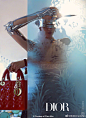 @时尚COSMO 四大金刚之Dior ‘琴、棋、书、画’，Dior‘大片app”同款模版链接：O网页链接 ​​​​